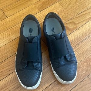 Dr. Scholls platform slip-on sneaker